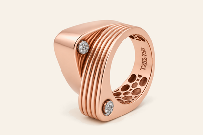 18K Gold Sculptural Crossover Ring