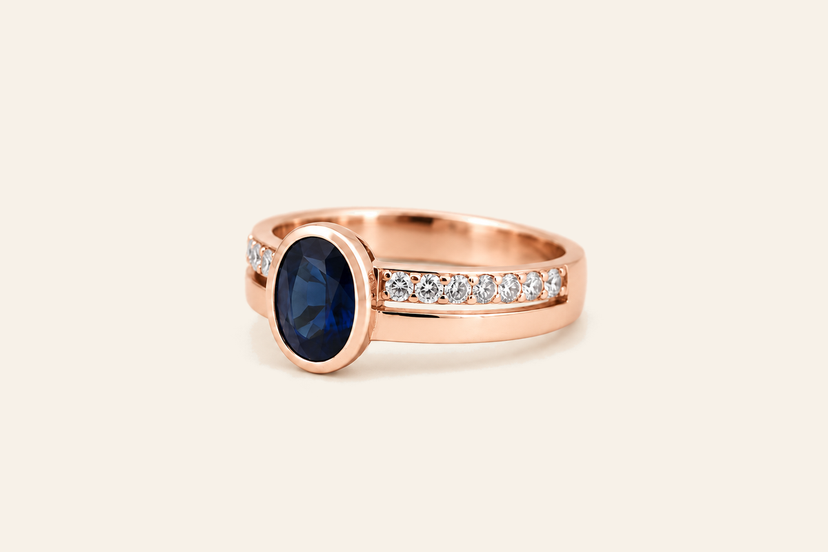 18K Gold Oval Sapphire & Diamond Ring