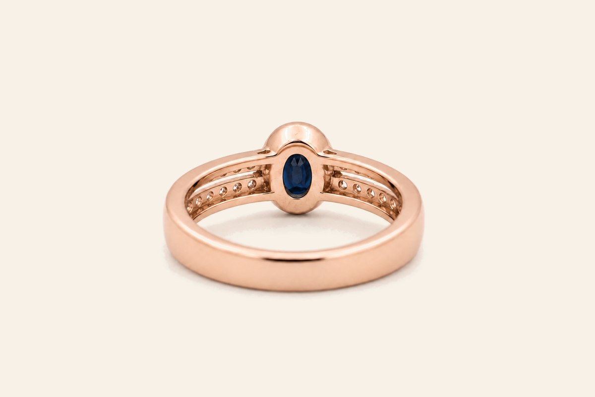 18K Gold Oval Sapphire & Diamond Ring