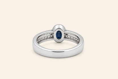 18K Gold Oval Sapphire & Diamond Ring