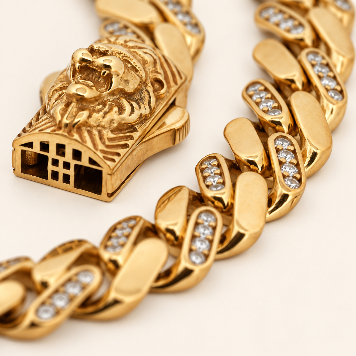 10K Gold Stone-Set Curb Bracelet with Sculpted Clasp — view 1