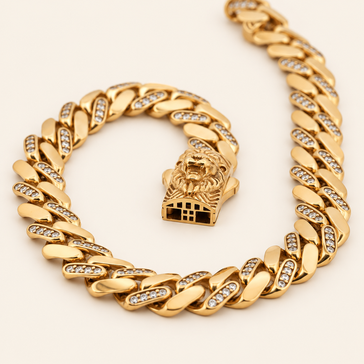 10K Gold Stone-Set Curb Bracelet with Sculpted Clasp — view 3