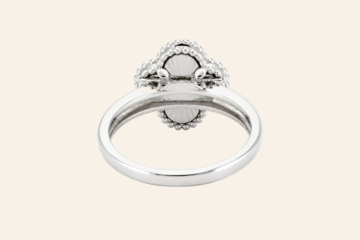 18K Gold Clover Motif Ring