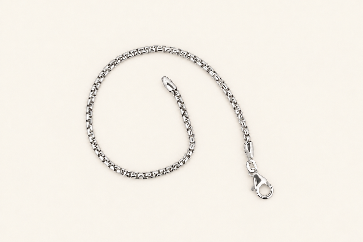 10K Gold Slim Curb-Link Bracelet — White Gold
