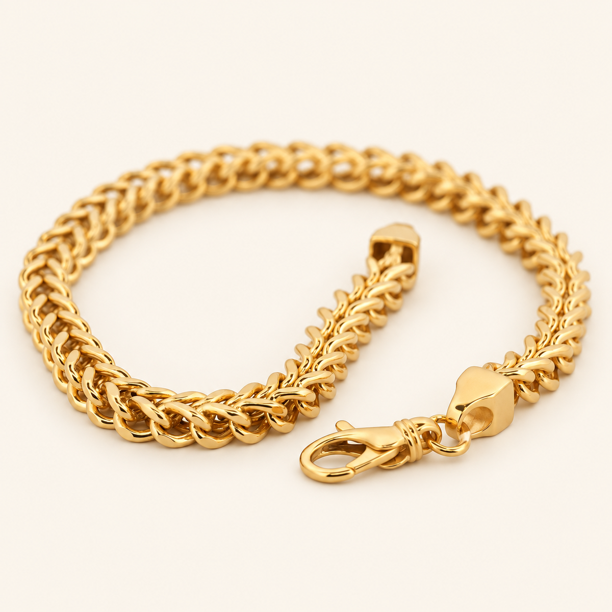 10K Gold Rounded Curb-Link Bracelet — Yellow Gold