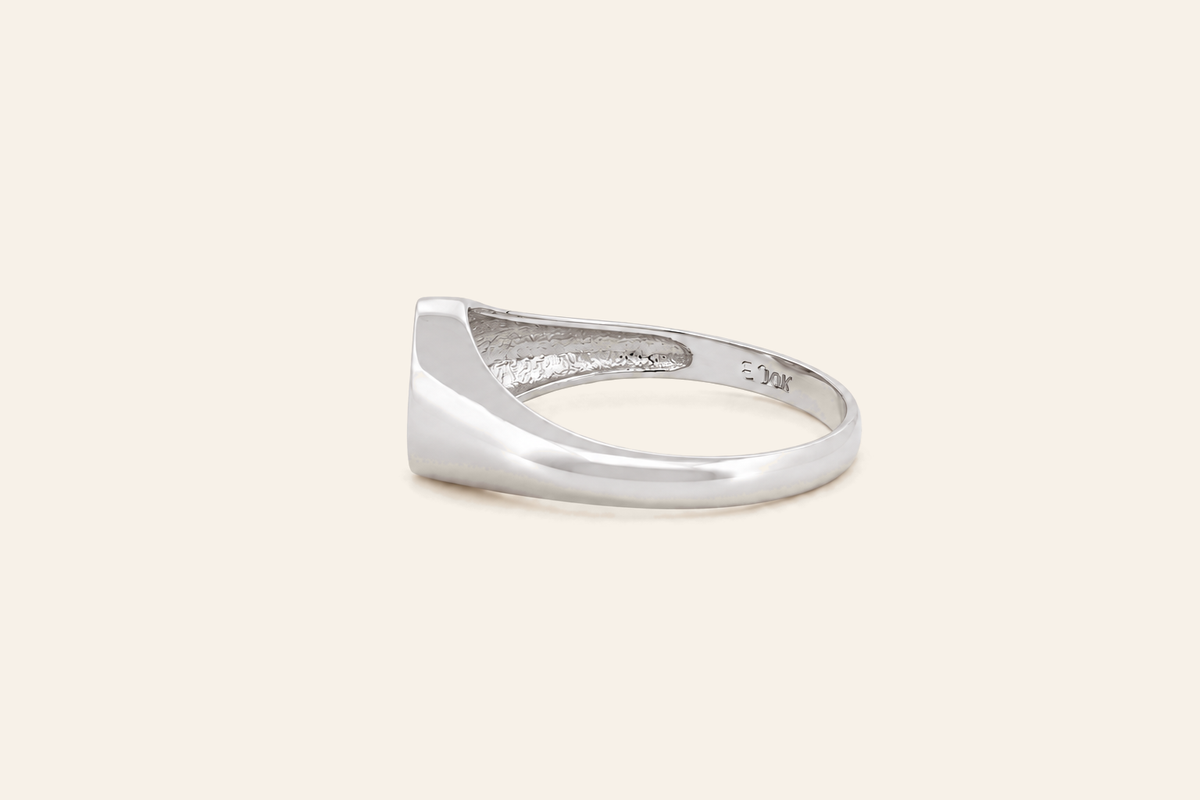 14K Gold Natural Diamond Heart Signet Ring