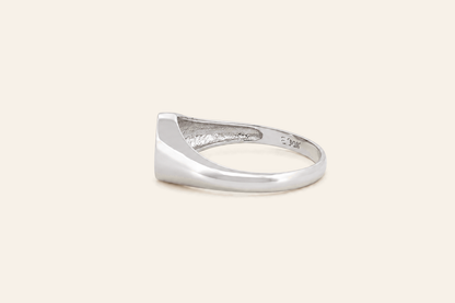 14K Gold Natural Diamond Heart Signet Ring