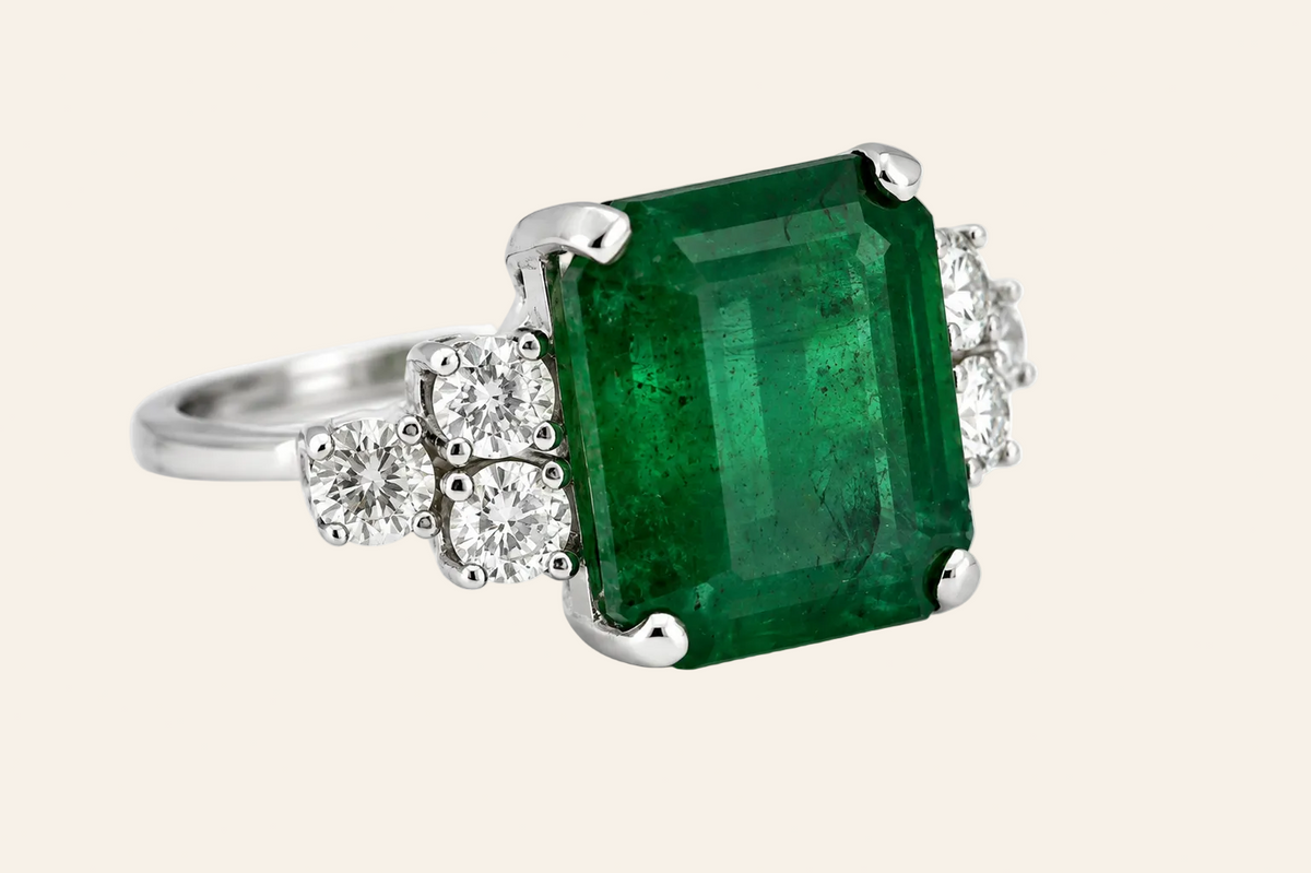 18K Gold Natural Emerald & Diamond Cluster Ring