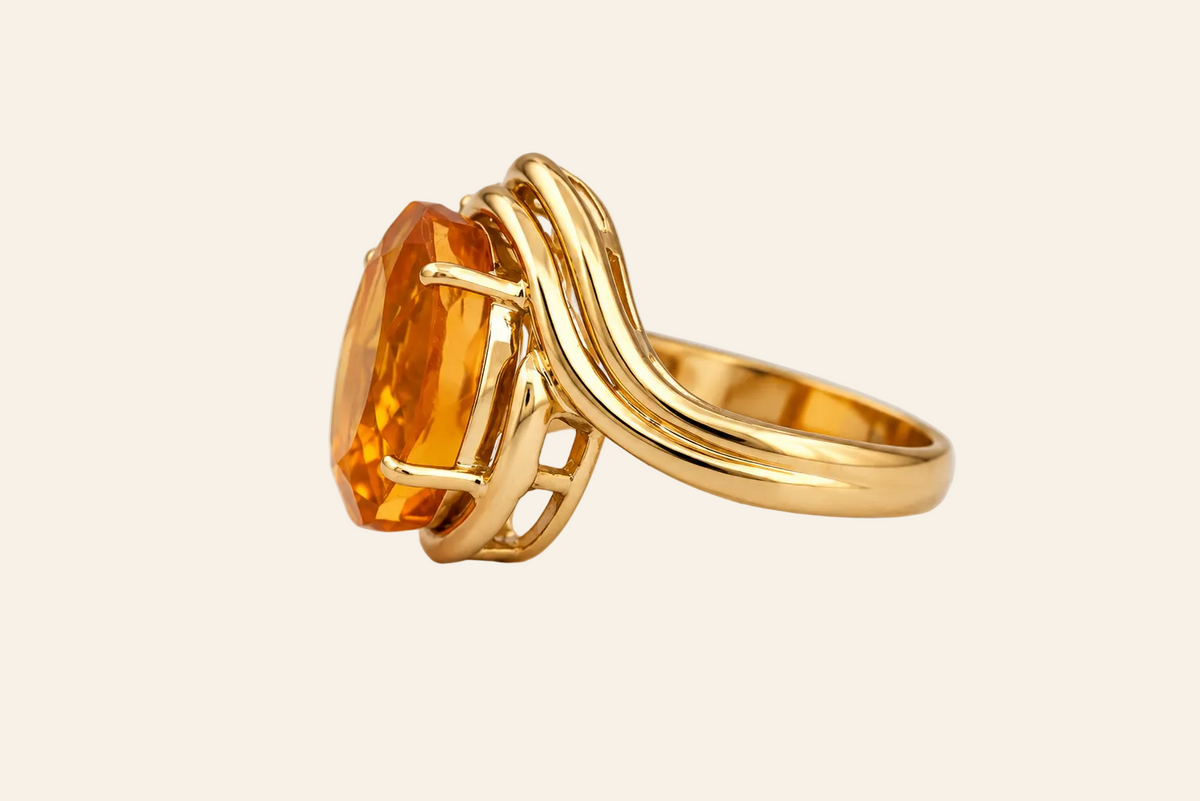 18K Gold Oval Citrine & Diamond Ring